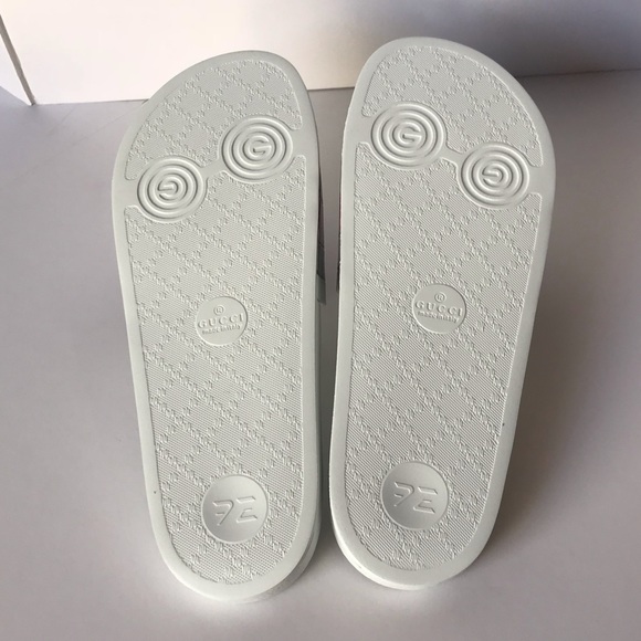 Brand New GUCCI 72 Pursuit White Slides - Picture 6 of 8